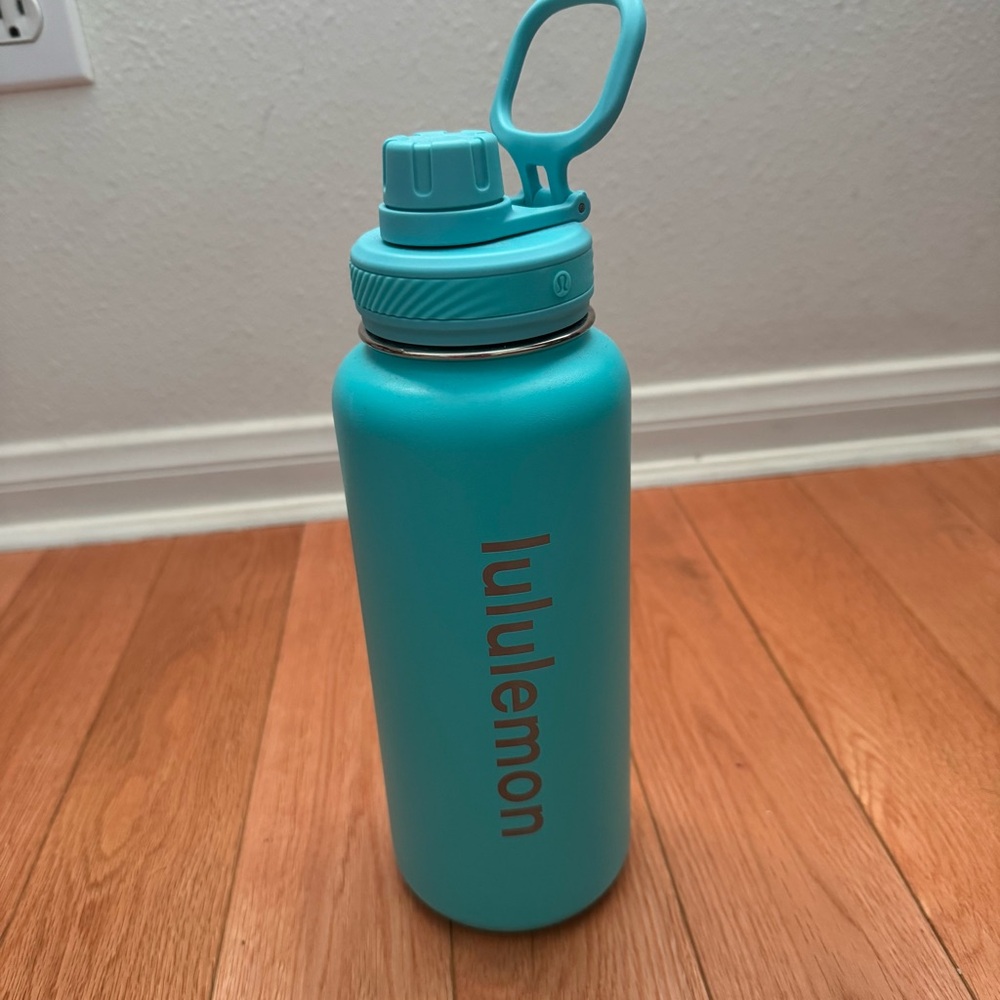 Lululemon Athletica Teal Water Bottle